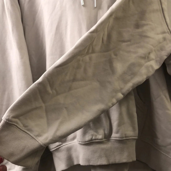 H&M Sweatshirt - Picture 5 of 7